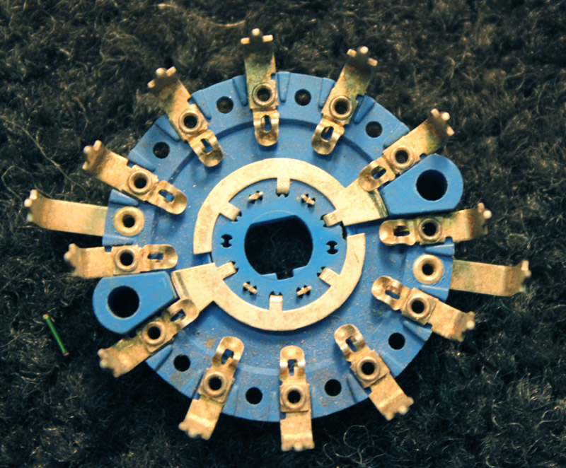 AL811 Input Switch Alignment
